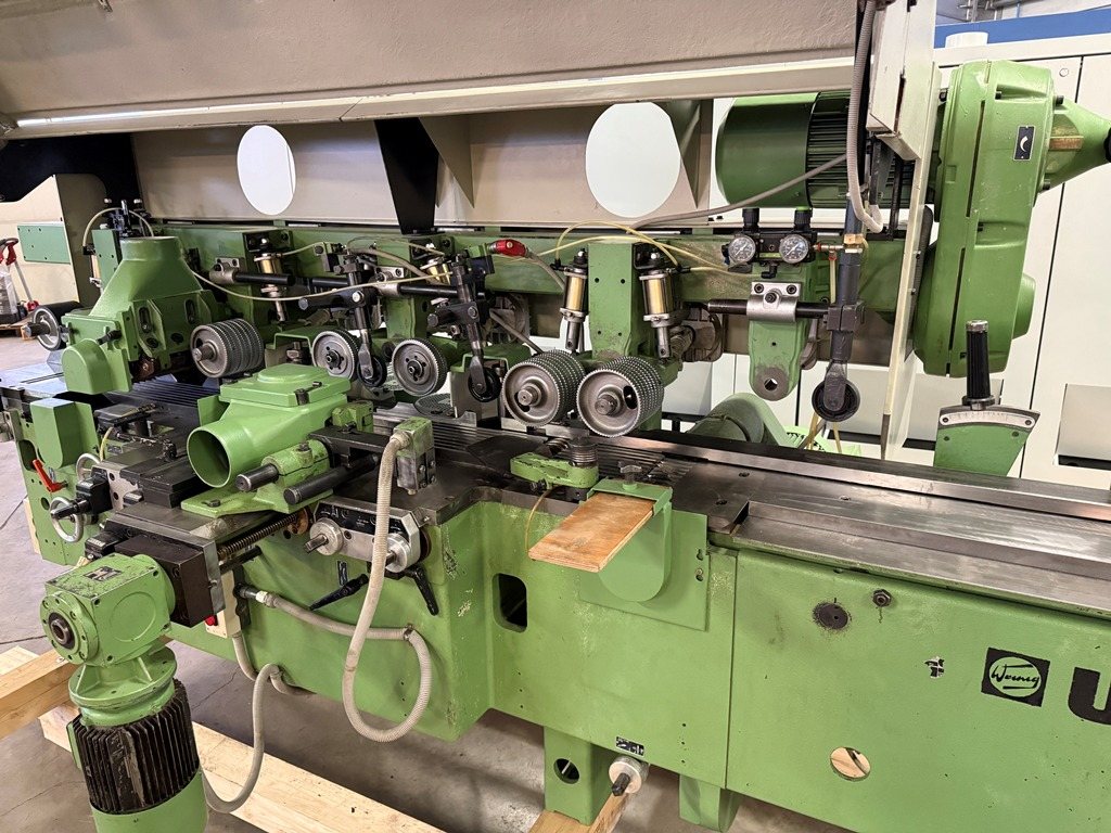 Vierseitenhobelmaschine WEINIG Typ Unimat 22 E