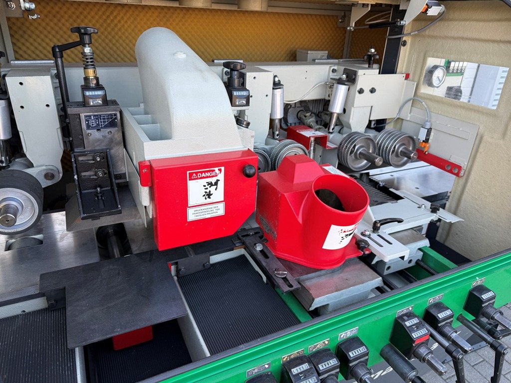 Vierseitenhobelmaschine WEINIG Typ Profimat 23E