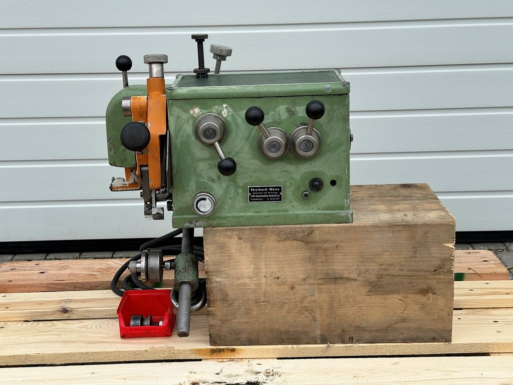 Kreissägenschärfmaschine Weiss