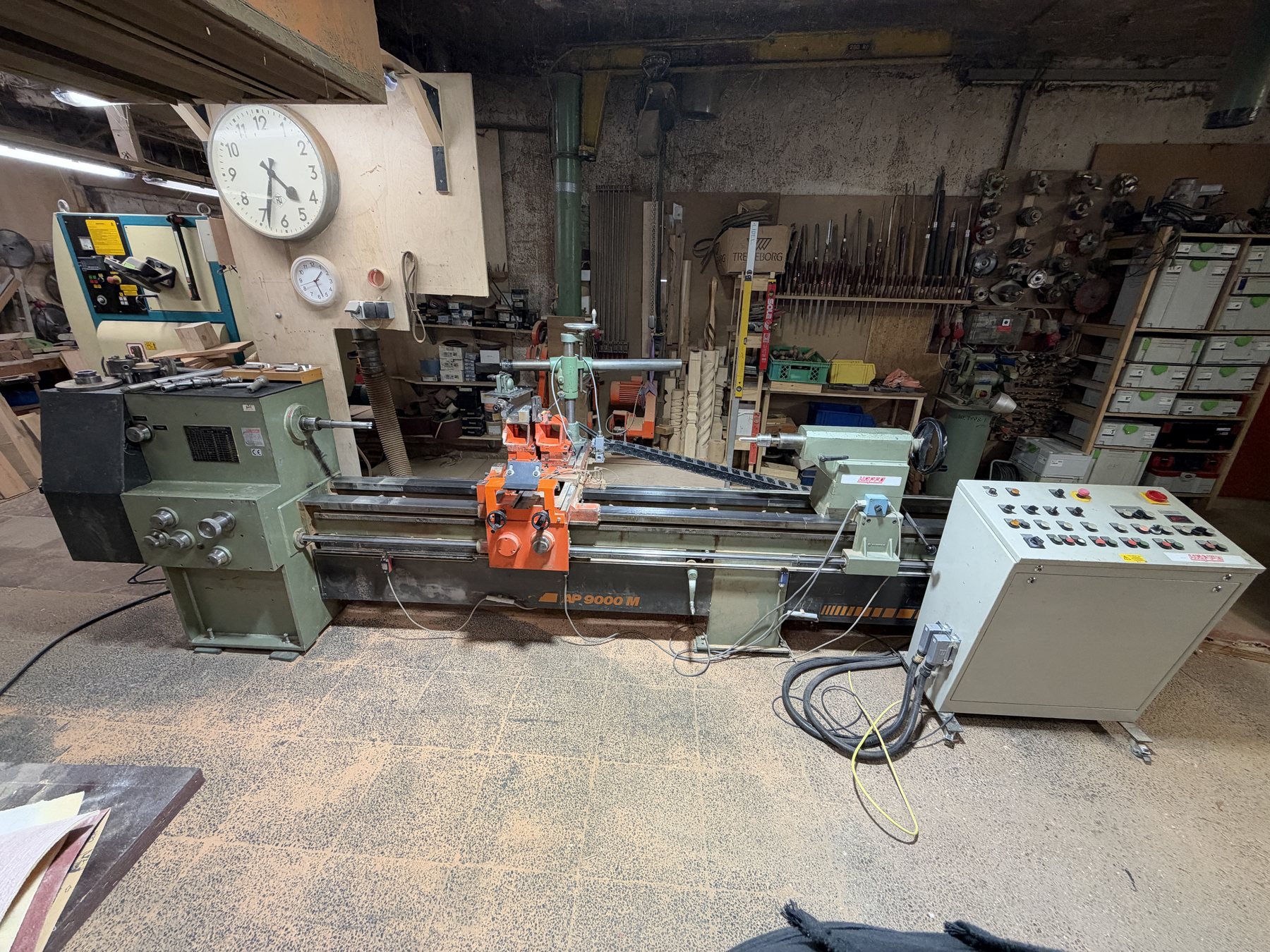 Hydraulischer Holzkopier-Fräs- und Drehautomat Hapfo Typ AP-9000-M