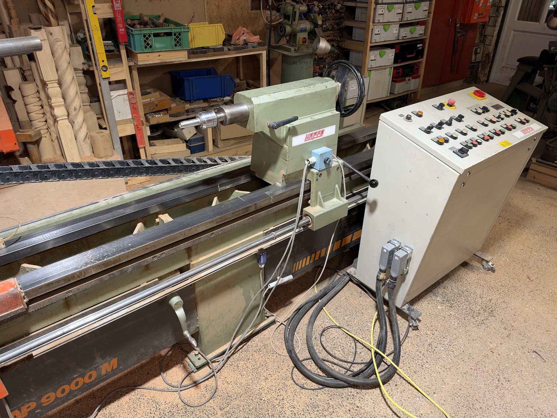 Hydraulischer Holzkopier-Fräs- und Drehautomat Hapfo Typ AP-9000-M
