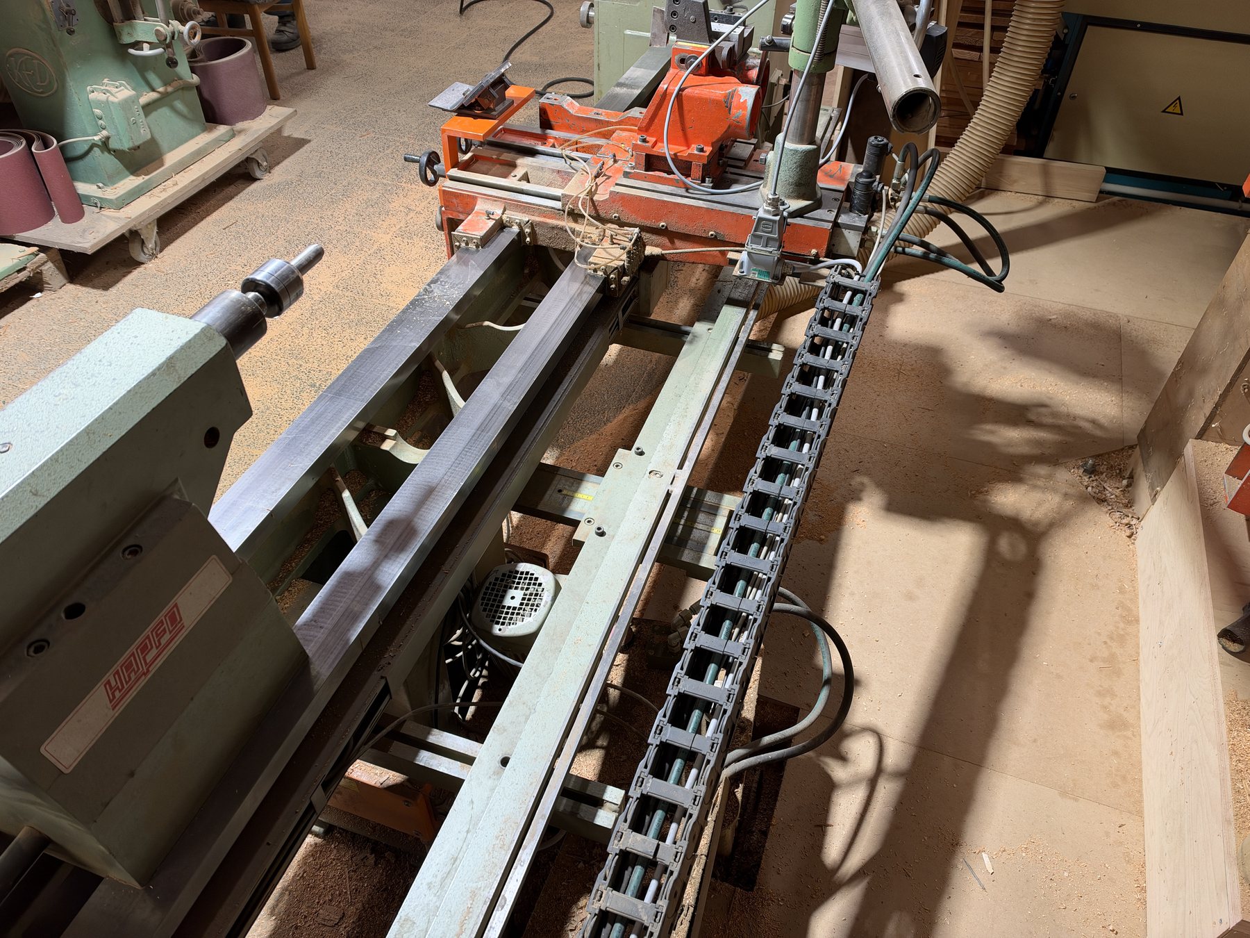 Hydraulischer Holzkopier-Fräs- und Drehautomat Hapfo Typ AP-9000-M