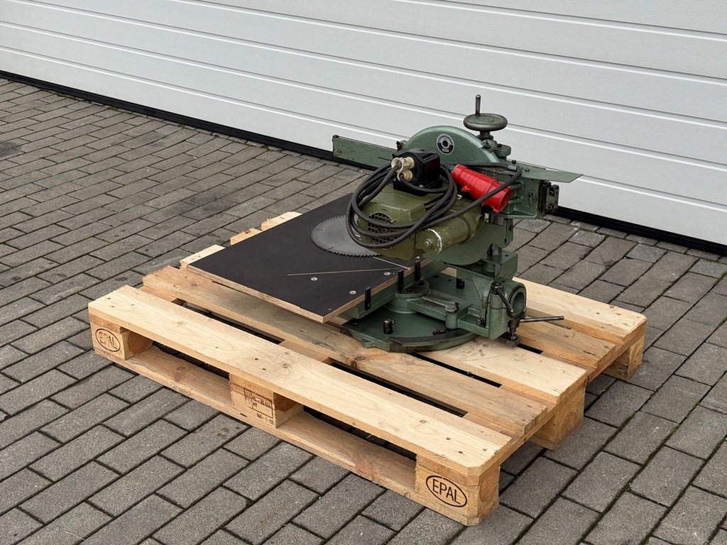 Abläng- und Gehrungssäge GRAULE