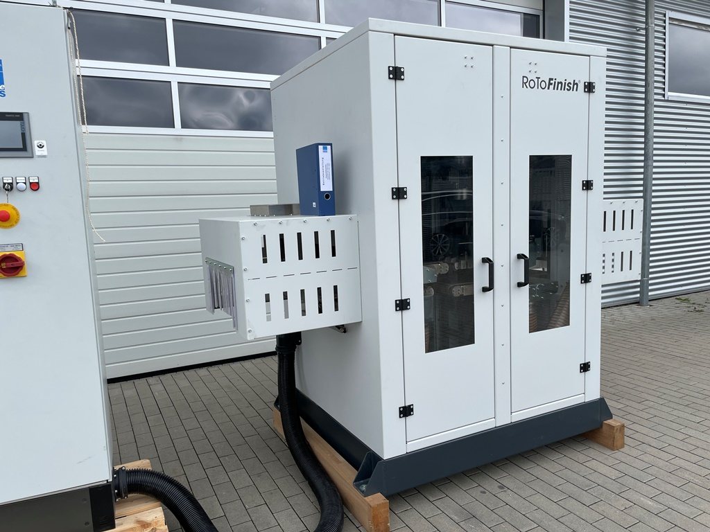 Feinstschleifmaschine Stähle Hess Saturn Roto Finish