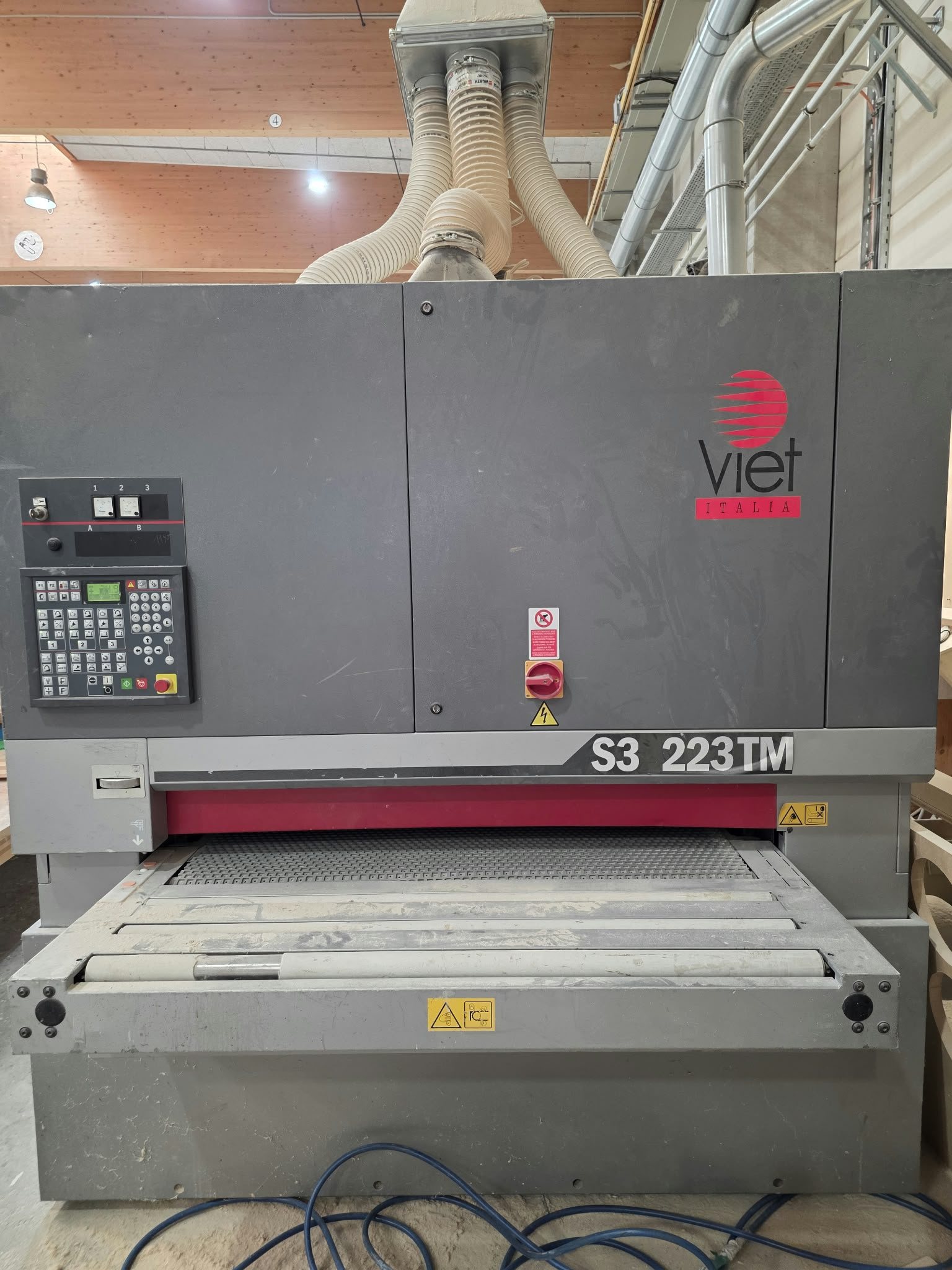 Breitbandschleifmaschine Viet Typ S3 223TM