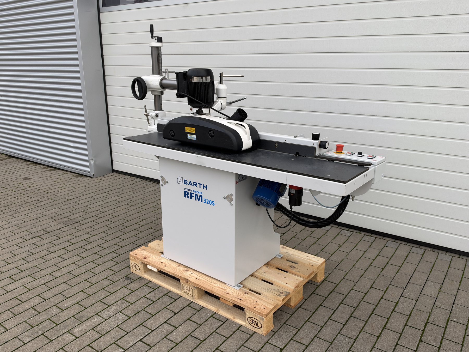 Rundprofil- und Fasenschleifmaschine Barth Typ RFM 320S
