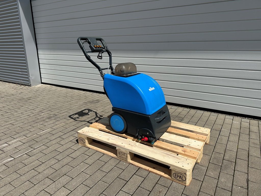 Reinigungsmaschine Nilco Typ BA33-33E
