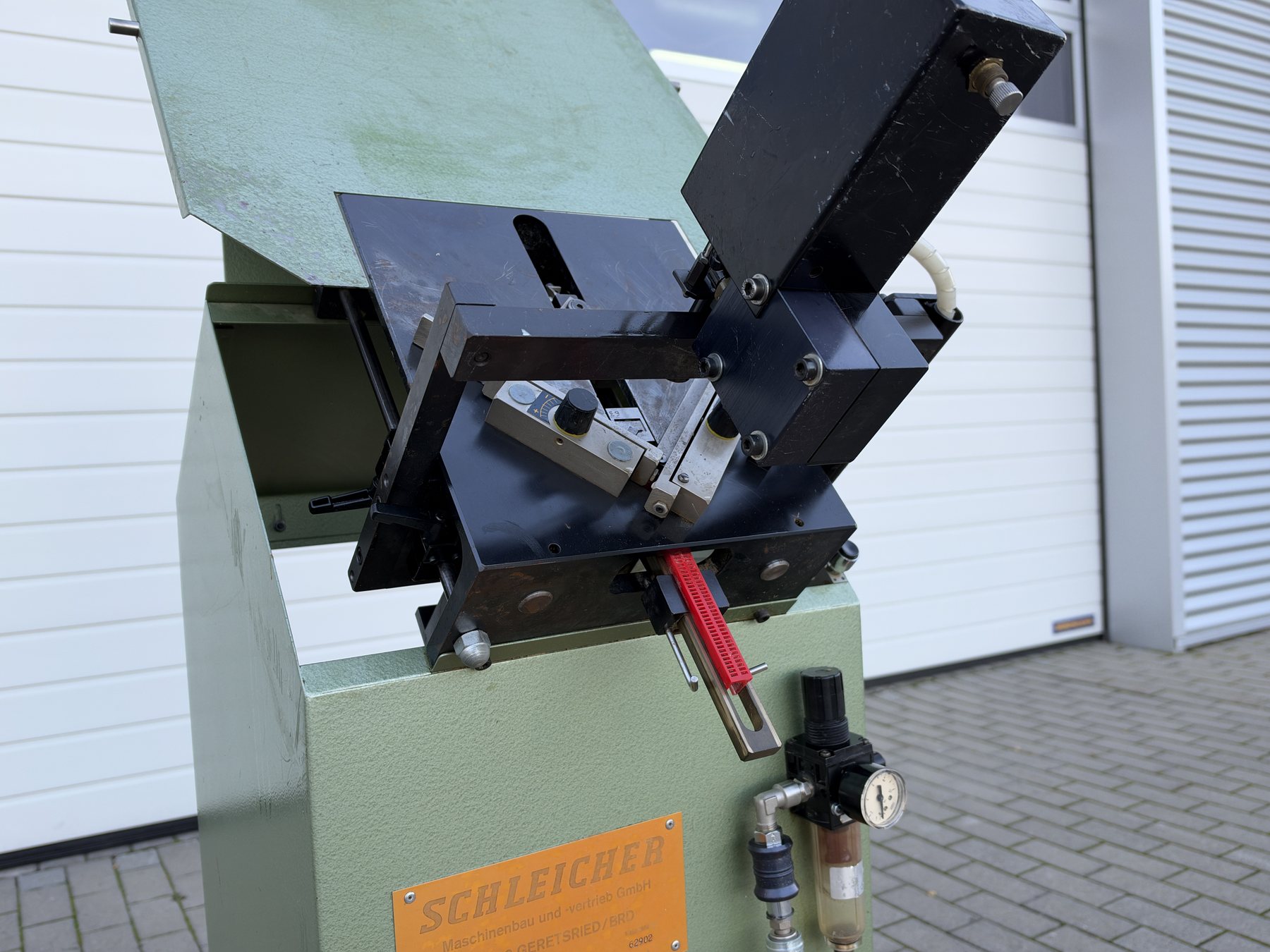 Rahmenheftmaschine Schleicher Typ Perfect
