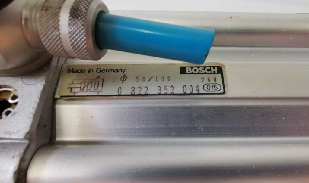 Alternative Ansicht von BOSCH 0 882 352 004