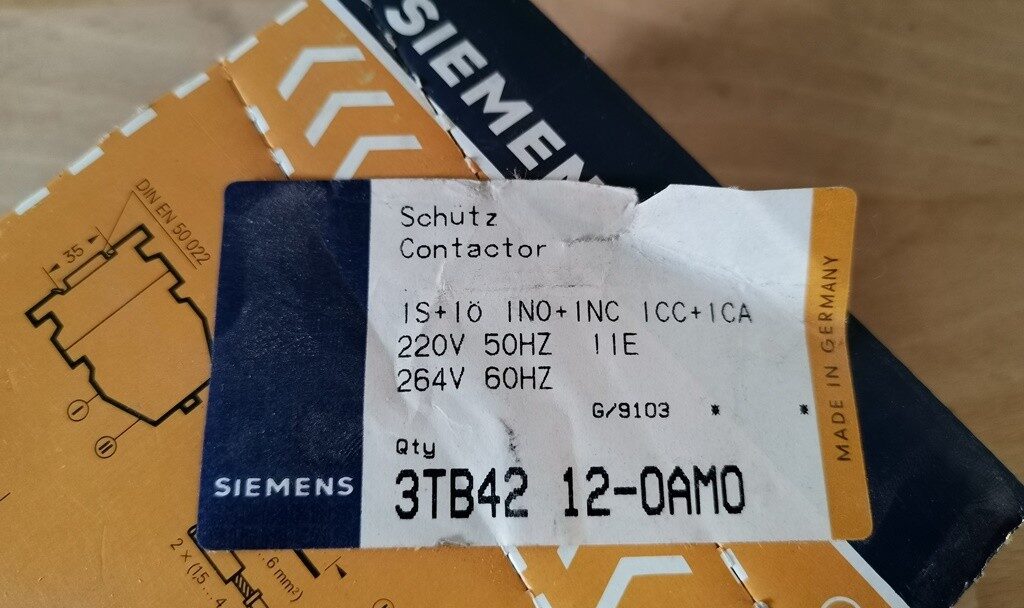 Alternative Ansicht von SIEMENS 3TB42 12-0AM0