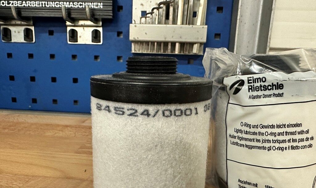 Alternative Ansicht von Elmo Rietschle