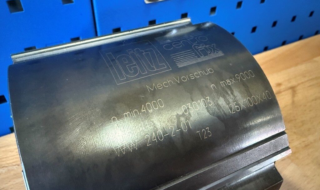 Alternative Ansicht von Leitz Centrofix