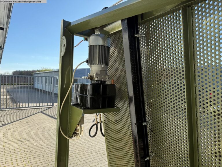 Hydraulic punch press