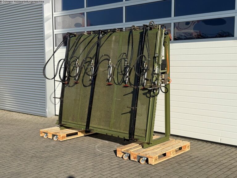 Hydraulic punch press