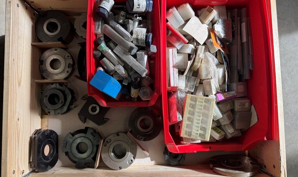 Alternative Ansicht von Restposten Fräser, Bohrer und Messer